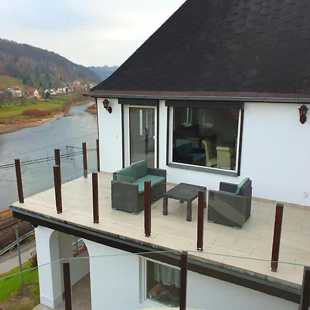 Apartamento Elbblick-grosse-loftwohnung-mit-terasse-sauna-und-kamin